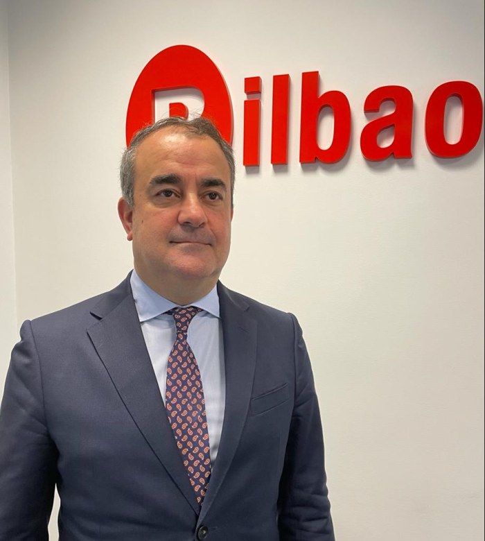 Barrio de Otxarkoaga (Bilbao). Estrategias públicas para la regeneración social desde la rehabilitación   José María Escolástico Sánchez